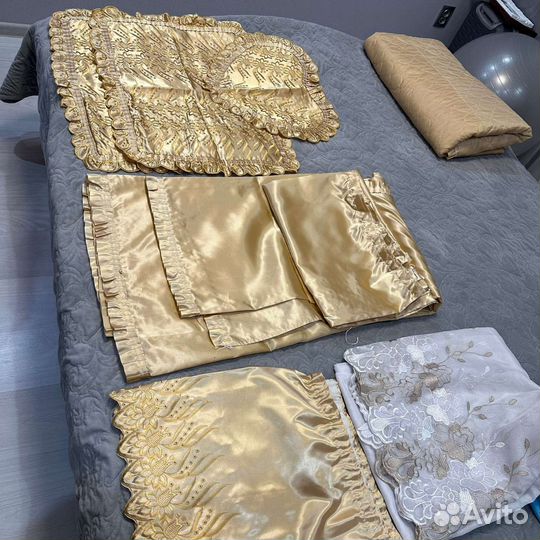 Комплект из покрывала, наволочек и штор