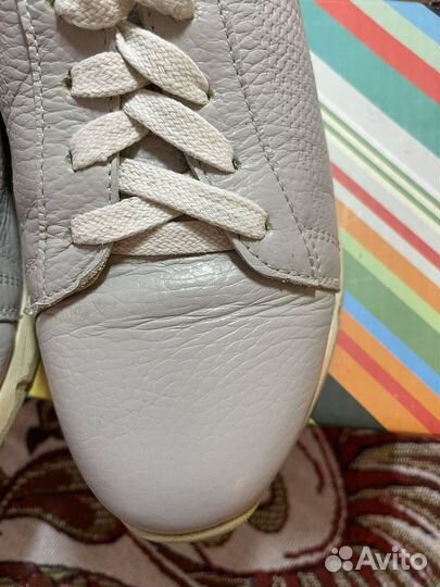 Кроссовки для девочки