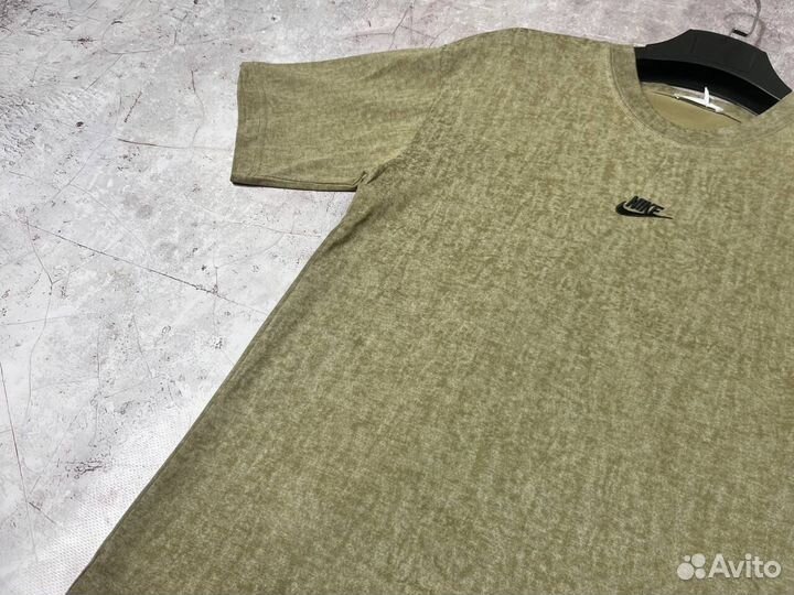 Футболки Nike