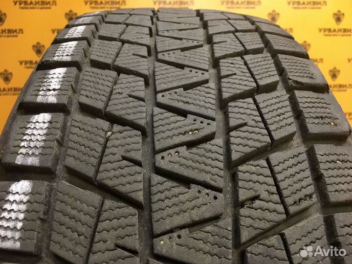 Bridgestone Blizzak DM-V1 235/60 R18