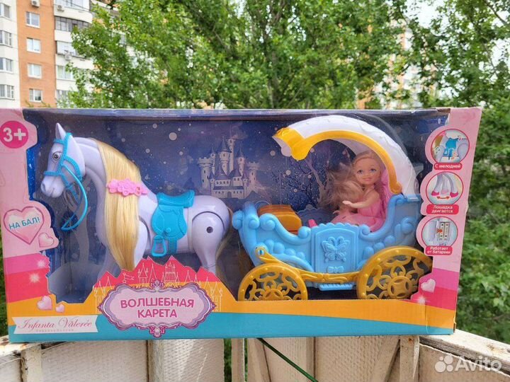 Интерактивная игрушка карета infanta Valeree