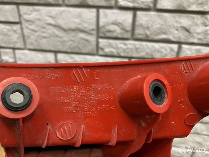 Seat Leon (1P1) Фонарь задний наружный левый