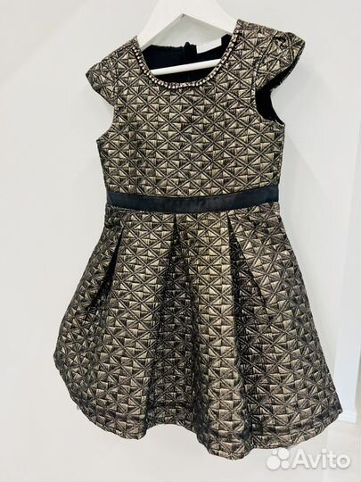 Нарядное платье для девочки(р-р 110-116)