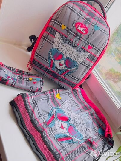 Портфель школьный