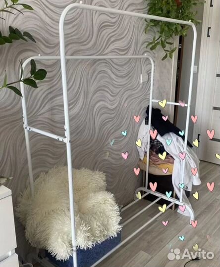 Вешалка напольная для одежды