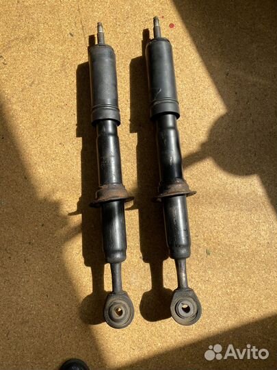 Амортизаторы Ланд Крузер 200