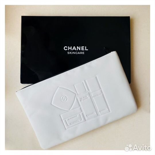 Косметичка Chanel белая. Новая