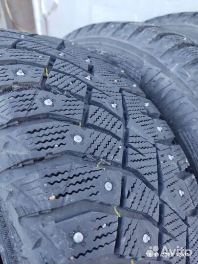 Nitto Therma Spike 195/65 R15