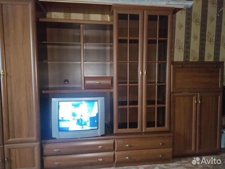 Стенка в гостиную со шкафом