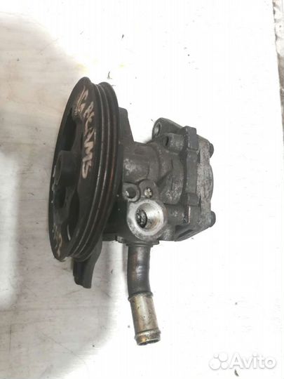 Насос гур на Toyota Mark 2 1GFE Beams