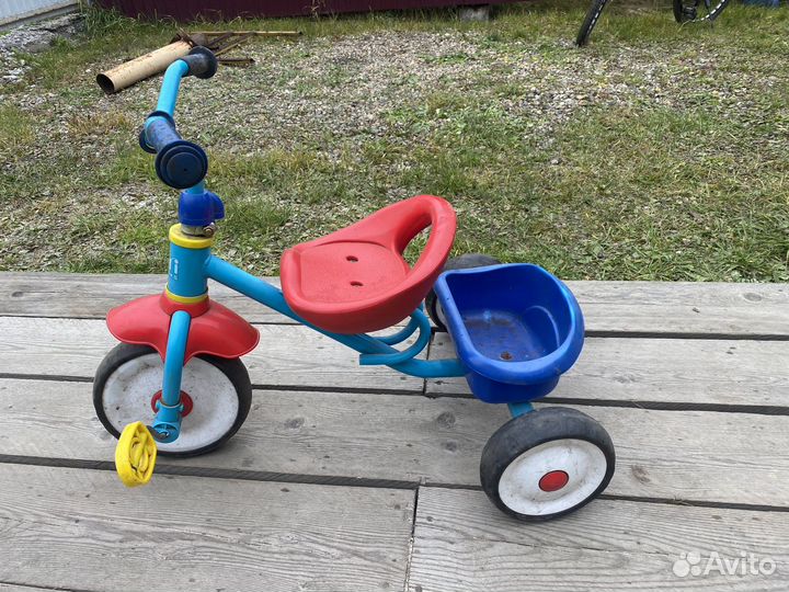 Трехколесный велосипед