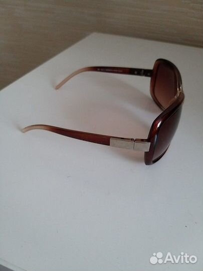 Очки солнцезащитные