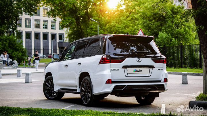 Lexus LX 5.7 AT, 2019, 72 800 км