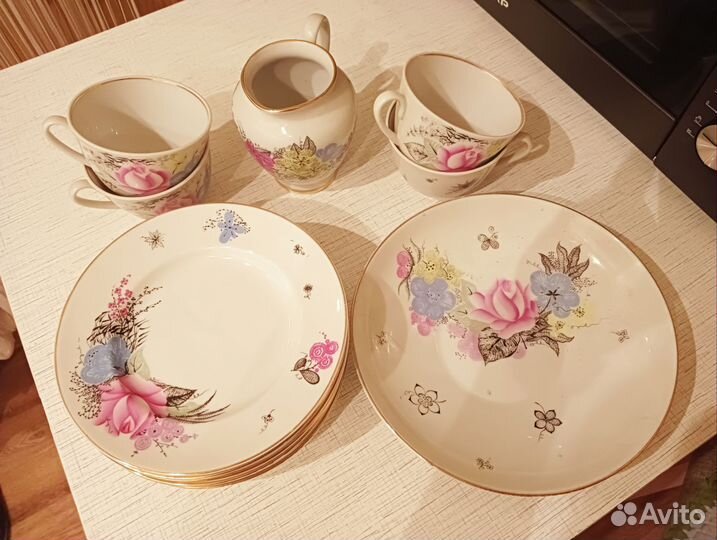 Набор столовой посуды