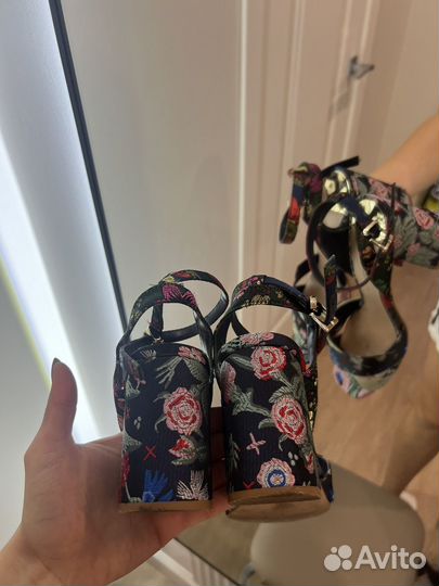 Босоножки stradivarius 37 размер