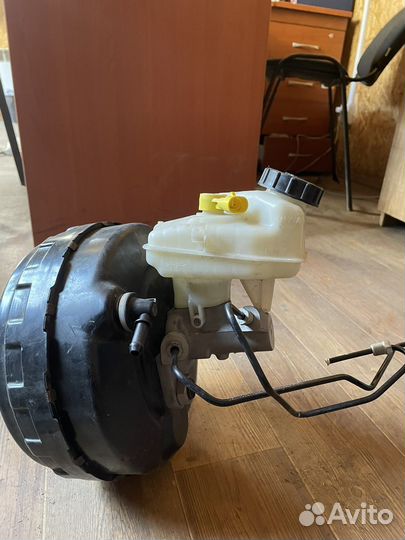 Тормозной цилиндр Chevrolet Cruze 2011 года