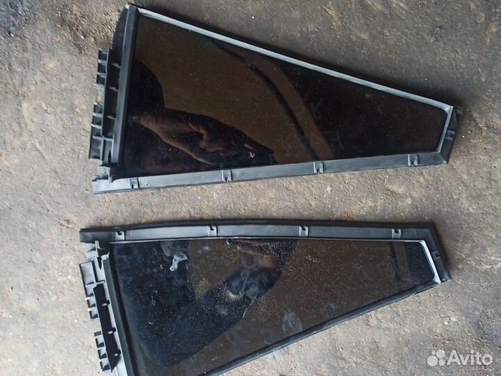 Форточка задней двери toyota RAV4 2008 г