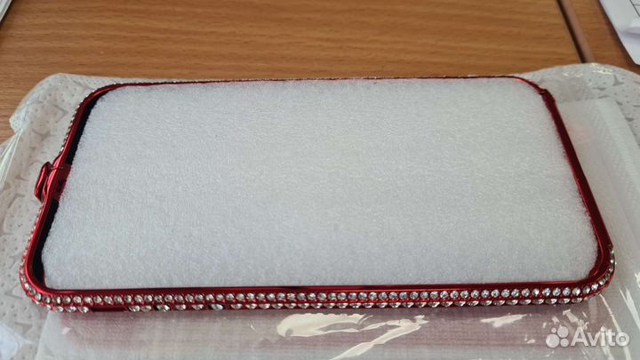 Чехлы для iPhone со стразами