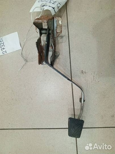 Педаль сцепления Mitsubishi Lancer 9 CS 2000-2008