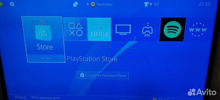 Sony PlayStation 4 Pro 1Tb + 2 геймпада