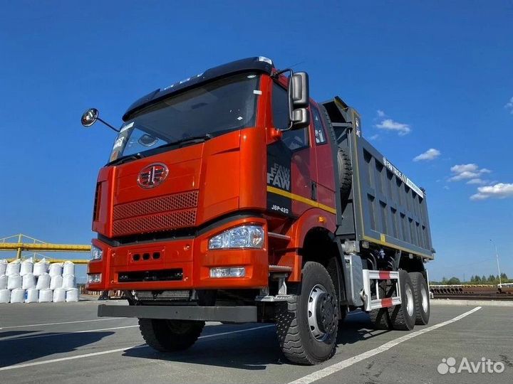 Водитель самосвала Вахта