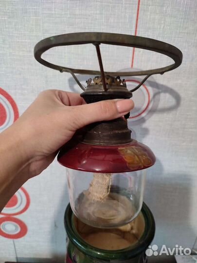 Старинная керосиновая лампа