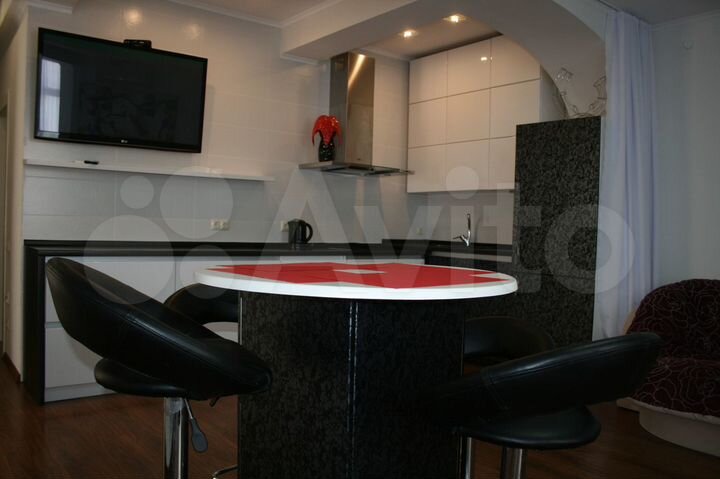 2-к. квартира, 65 м², 6/13 эт.