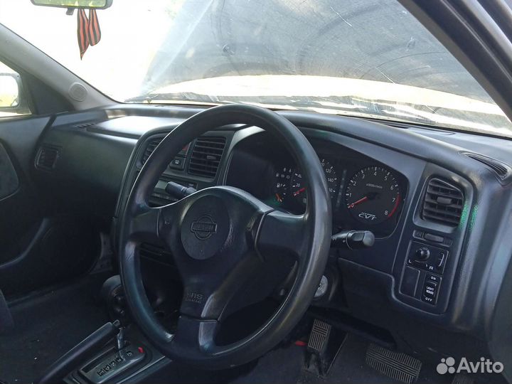 Торпедо Nissan Primera P11