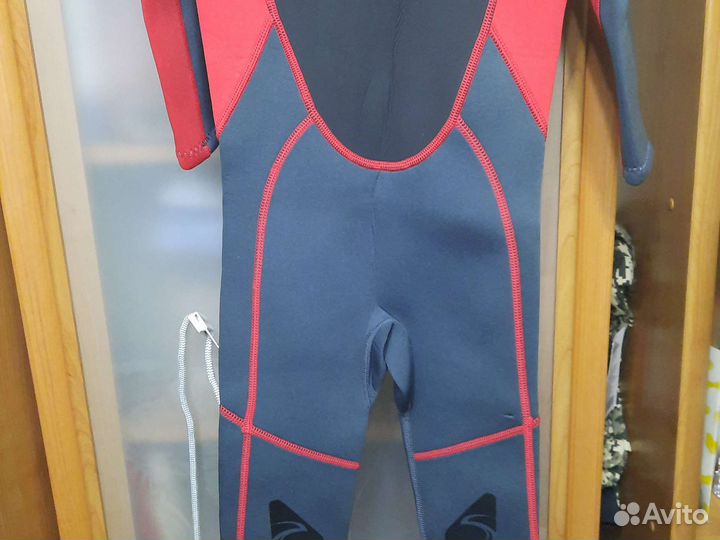 Гидрокостюм детский,3-5 лет,новый