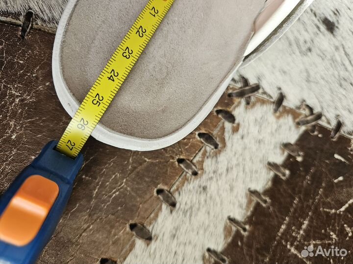 Сабо медицинские кожа