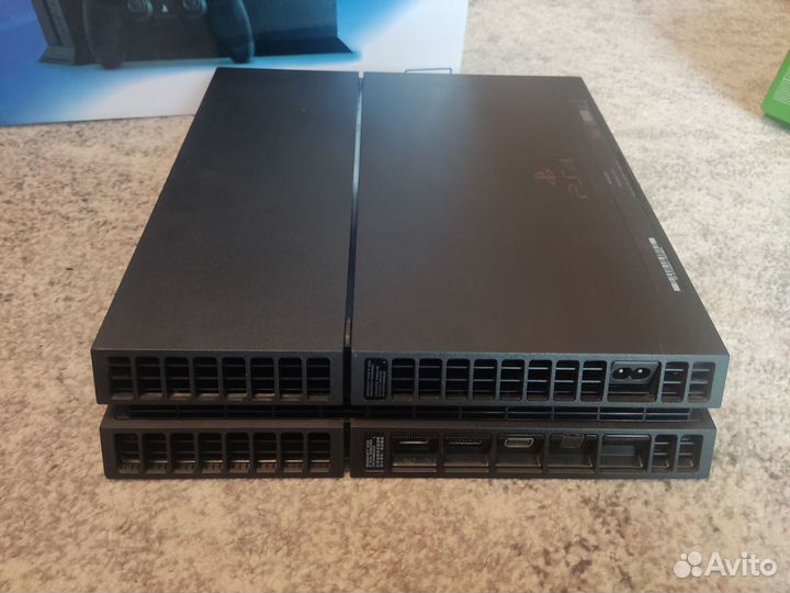 PS4 1Tb+2 джоя+куча игр