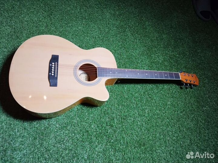 Гитара электроакустика с чехлом