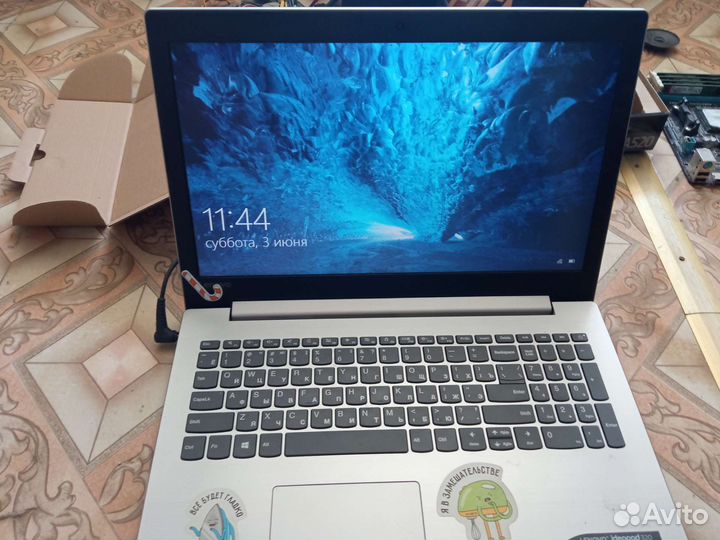 Ноутбук lenovo