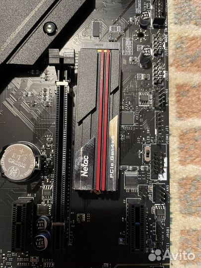 Игровой набор из материнской платы и процессора