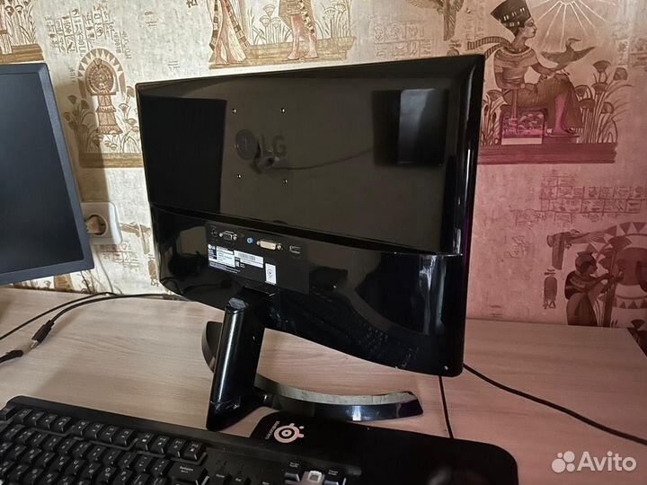 Монитор LG 22MP68VQ-P