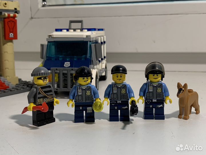 Lego City 60008 «Ограбление музея»