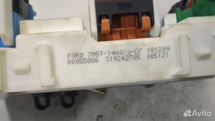 Блок предохранителей Ford Focus 2, 2010