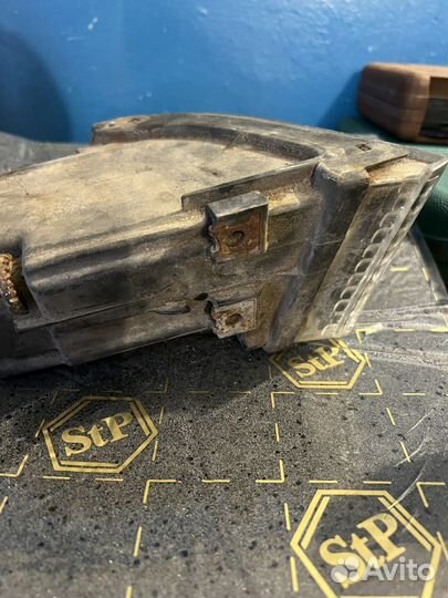 Противотуманка Toyota Altezza