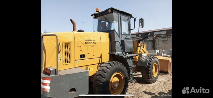 Водитель фронтального погрузчика