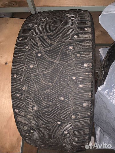 Pirelli Ice Zero 245/40 R20