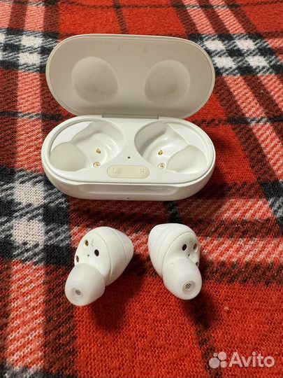 Беспроводные наушники samsung buds plus