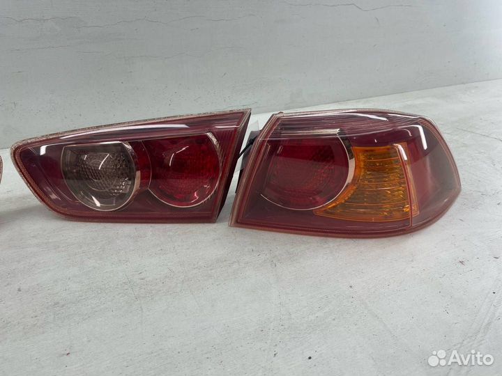 Фонари задние (комплект) Mitsubishi Lancer 32