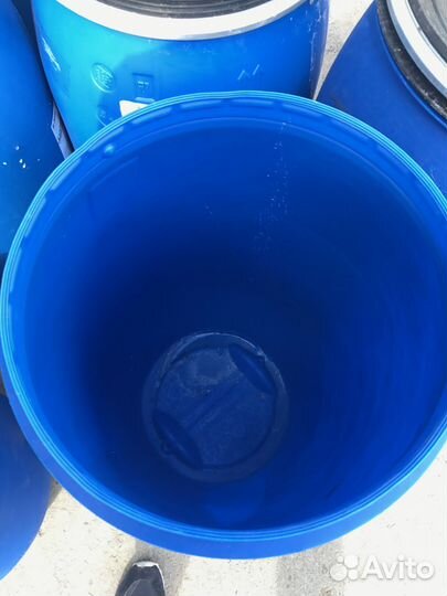 Бочка пластиковая на 127 и 160 литров б/у