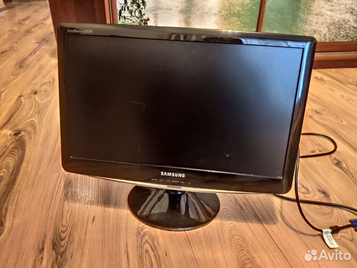 Монитор Samsung SyncMaster 20 дюймов
