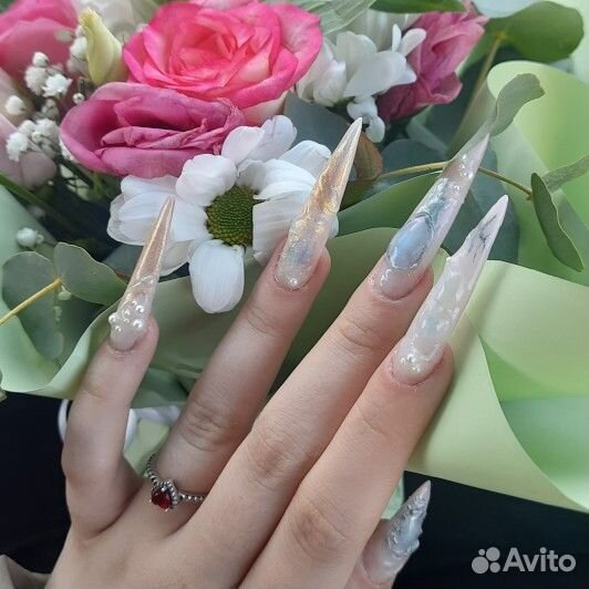 Маникюр с наращиванием