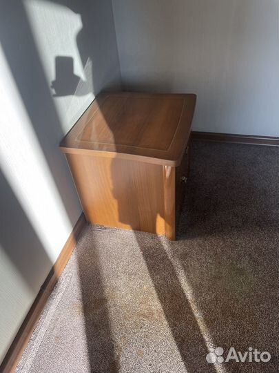 Тумба прикроватная 2 шт бу