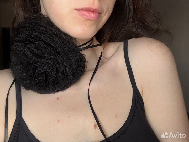 Чокер цветок на шею новый