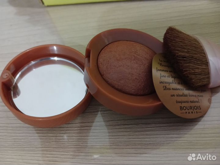 Румяна Bourjois blusher тон santal 92