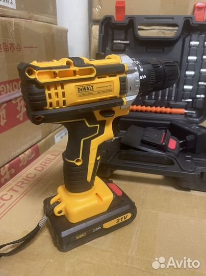 Аккумуляторная дрель dewalt 21 v