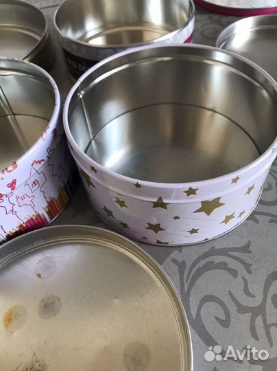 Жестяная банка в ассортименте